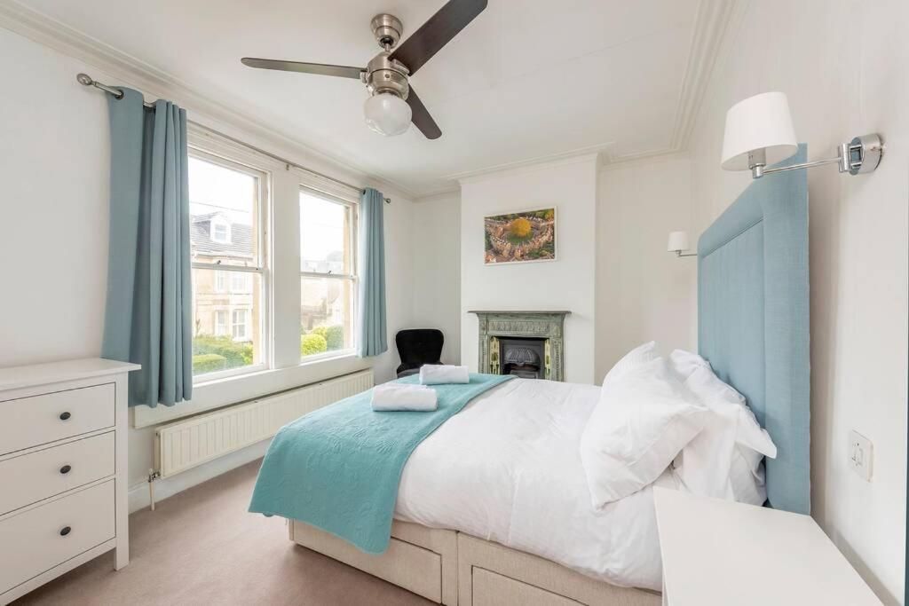 Spacious House - 2 Double Rooms - Street Parking - Garden Bath Bagian luar foto